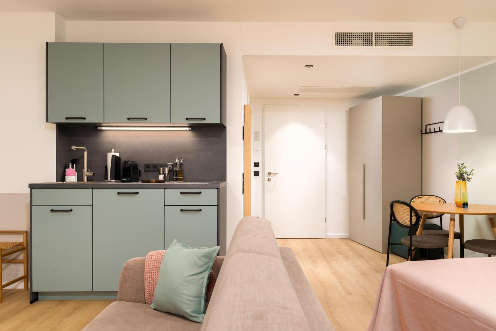 Limehome Vienna Favoritenstr. Rum bild