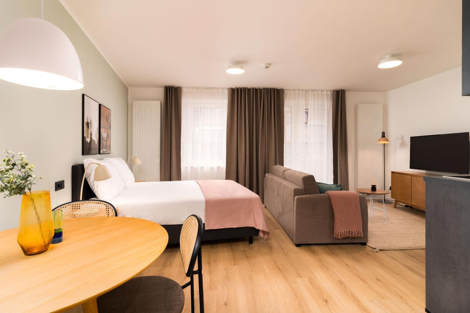 Limehome Vienna Favoritenstr. Rum bild