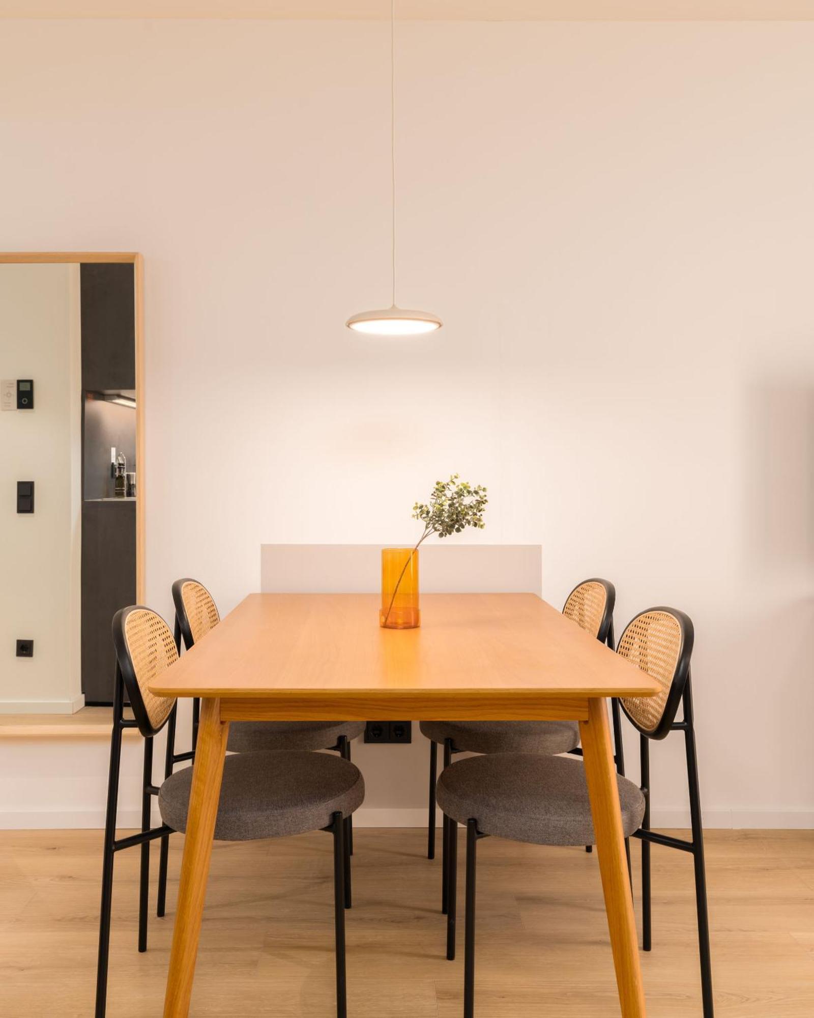 Limehome Vienna Favoritenstr. Rum bild