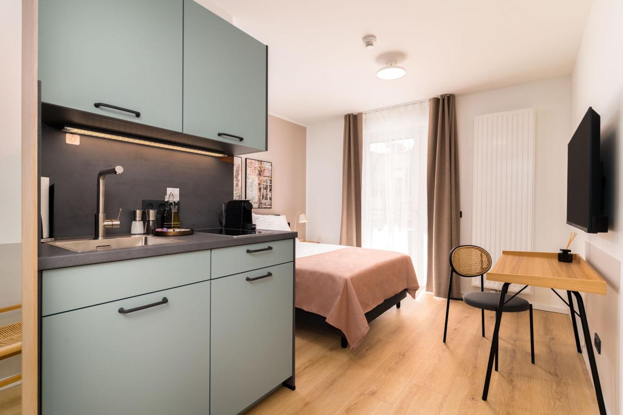 Limehome Vienna Favoritenstr. Rum bild