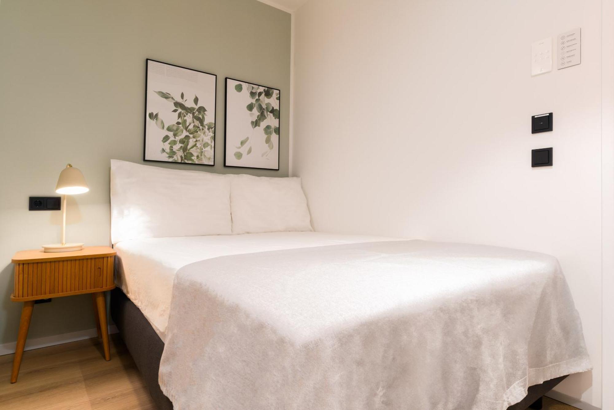 Limehome Vienna Favoritenstr. Rum bild